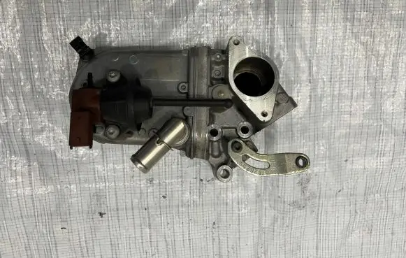 Alfa Romeo Mito EGR valve cooler 55219921