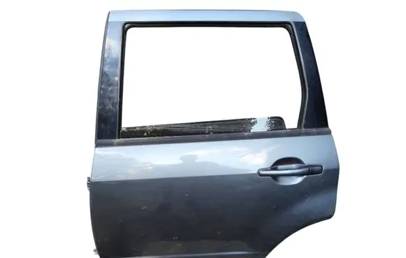 Mitsubishi Outlander Rear door
