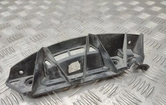 Skoda Octavia Mk2 (1Z) Front bumper mounting bracket 1Z9807393