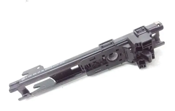 Mercedes-Benz C W205 Front seatbelt A0008600388