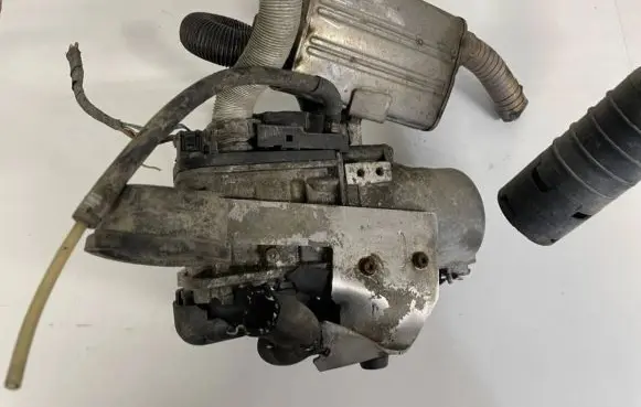 Mercedes-Benz E W212 Auxiliary pre-heater (Webasto) 9021036b 10r035627