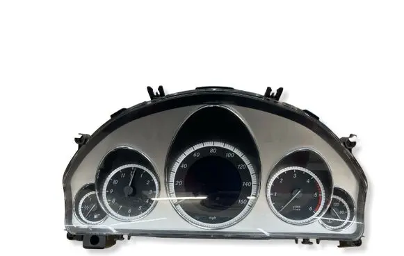 Mercedes-Benz E W212 Speedometer (instrument cluster) A2C33062000