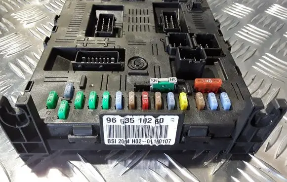 Peugeot 407 Comfort/convenience module 9663510280