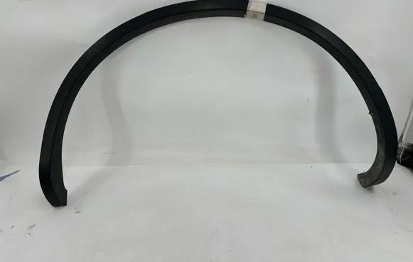 Volkswagen Touareg II Rear arch trim 7P6854819B