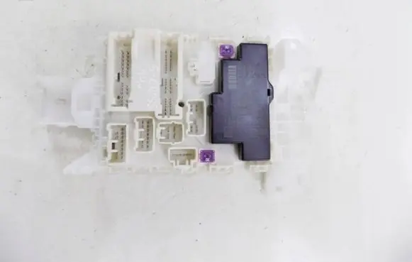 Suzuki SX4 S-Cross Fuse box set aa102667
