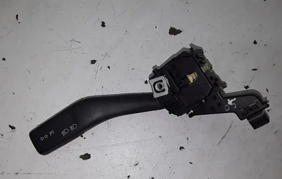 Volkswagen Touran I Light switch 1K0953513