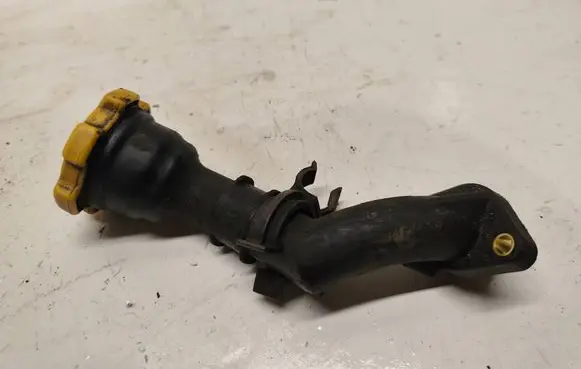 Subaru Forester SG Oil fill pipe Pa6-gf45