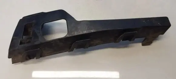 Ford Focus Front bumper mounting bracket 4M5117E857AC 4M51-17E857-AC
