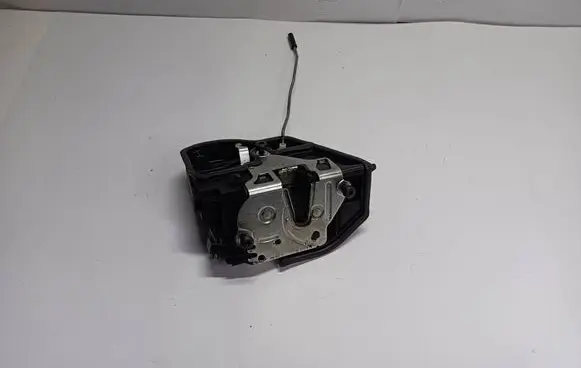 BMW 1 E81 E87 Rear door lock 7202148