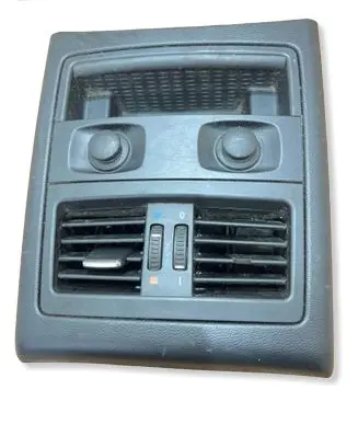 BMW 3 E90 E91 Rear air vent grill 7148760