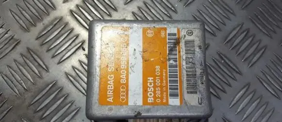 Audi A4 S4 B5 8D Airbag control unit/module 8A0959655C 0285001038
