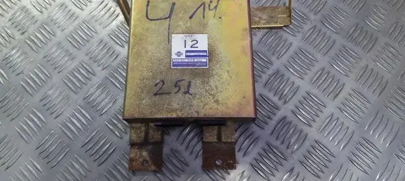 Nissan Sunny Engine control unit/module 2371066C00 A93-B71565