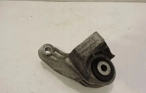 Ford Focus Gearbox mounting bracket DV616P093LB