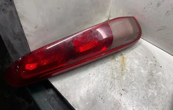 Rear/tail lights