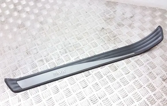 BMW 5 E60 E61 Side skirt front trim 7034303