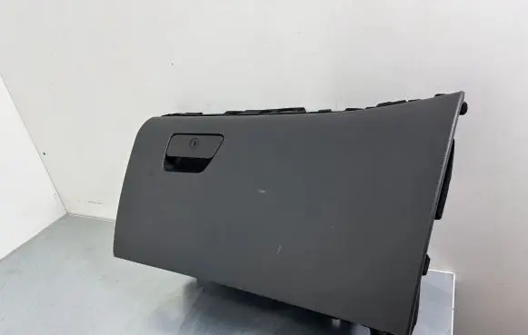 Ford Mondeo MK V Glove box DS73F04398DA