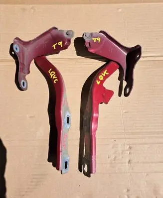 Peugeot 308 Engine bonnet/hood hinges 9677784800 9677784900