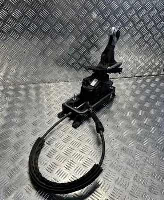Volkswagen Polo VI Gear selector/shifter in gearbox 2Q2713023AK