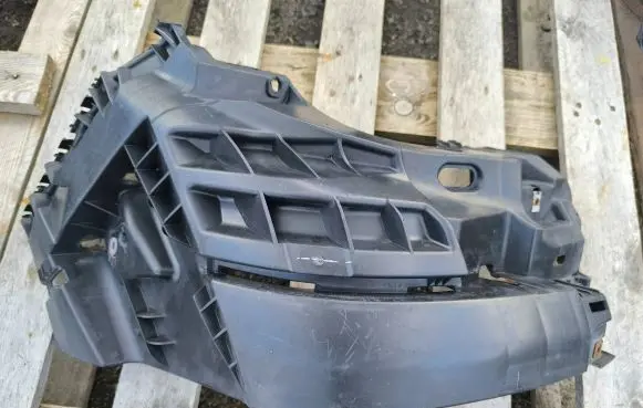 Opel Vivaro Front bumper mounting bracket 620340101R 93856002 66035