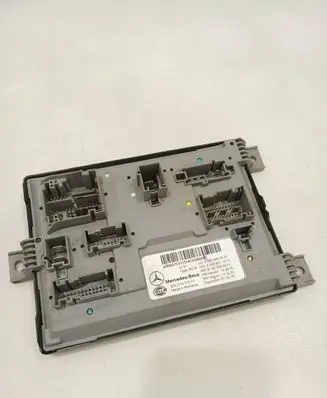 Mercedes-Benz C W205 Comfort/convenience module A2059007037 5DK01077777 A2059011914