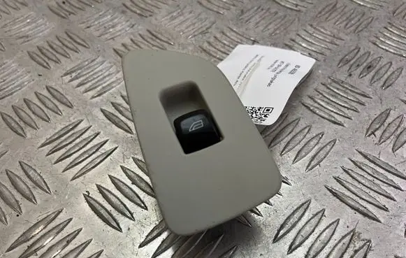 Volvo XC90 Electric window control switch 31376458