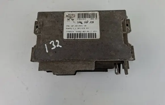 Fiat Punto (176) Engine control unit/module 7795574 6160206301