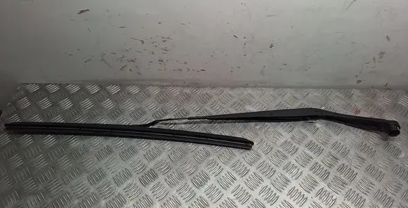 KIA EV6 Front wiper blade arm