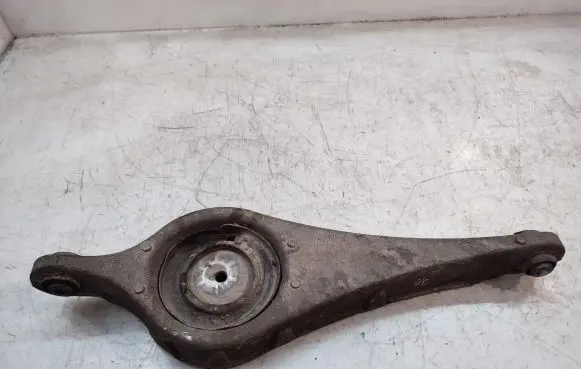 Volvo V70 Rear control arm