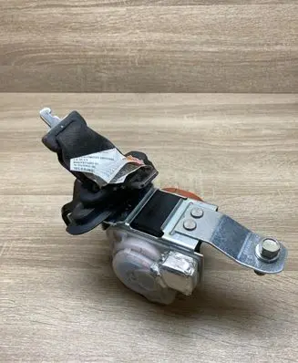 Honda Fit III Rear seatbelt 2477982 NOM119SCFI2000
