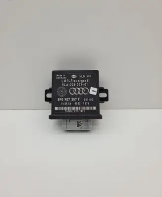 Audi Q7 4L Light module LCM 5LA00837901 5LA008379 8P0907357F