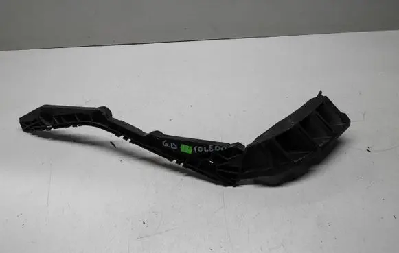Seat Toledo IV (NH) Rear bumper mounting bracket 5JH807394 3200101 122030600101
