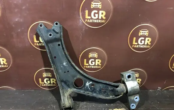Volkswagen Golf V Front lower control arm/wishbone