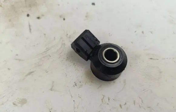 Detonation knock sensor