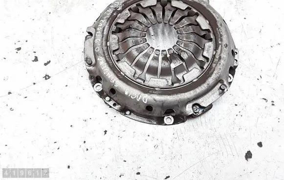 Dacia Sandero Pressure plate 302101221R