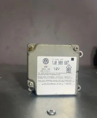 Airbag control unit/module