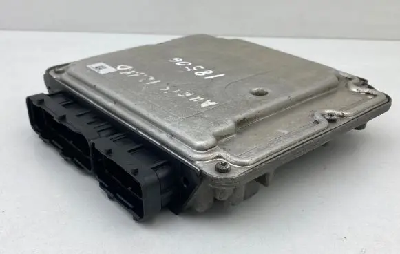 Toyota Auris 150 Engine control unit/module 8966102X70 1039S39967 0281016911