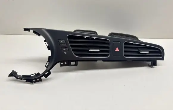 KIA Ceed Dash center air vent grill 97410 A2000WK C20K2C0073
