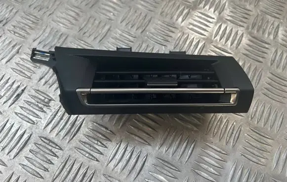 Dashboard side air vent grill/cover trim