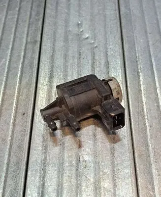 Skoda Octavia Mk2 (1Z) Turbo solenoid valve 1J0906283A