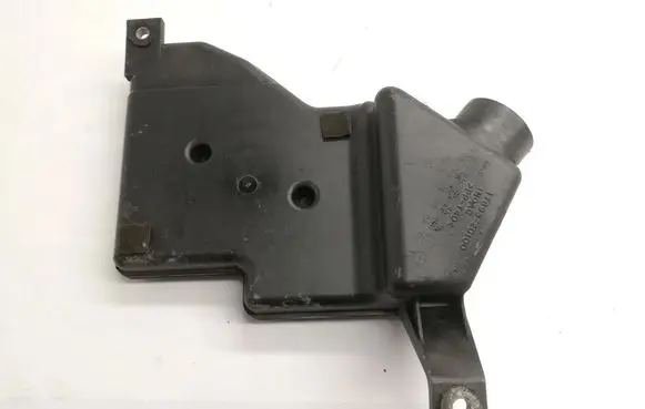 Lexus RX 330 - 350 - 400H Intake resonator 1789320100