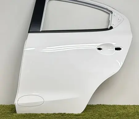 Mazda 2 Rear door da6c73010