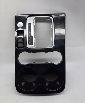Volkswagen Touareg II Cup holder front 7P6858602