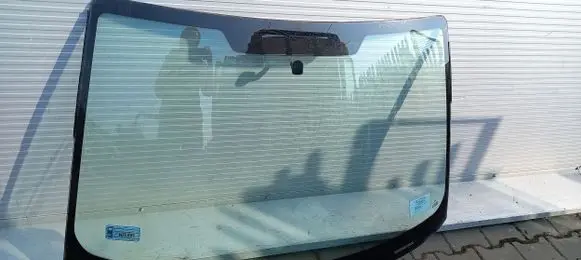 Ford Focus C-MAX Front windscreen/windshield window 