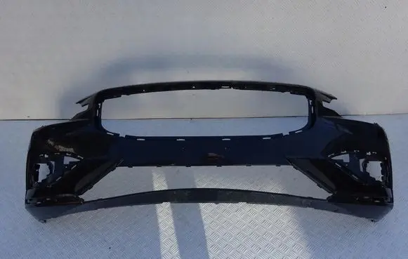 Volvo V60 Front bumper 31690589