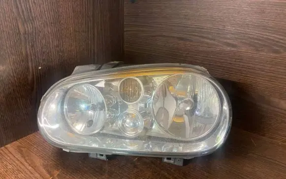 Volkswagen Golf IV Headlight/headlamp 15014500