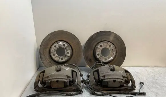 BMW 5 F10 F11 Brake discs and calipers set 6036