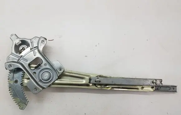 Citroen C-Crosser Front window lifting mechanism without motor