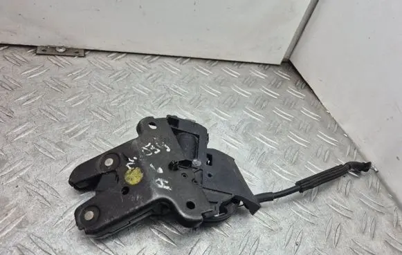 Audi A5 8T 8F Tailgate/trunk/boot lock/catch/latch 4F5827505C
