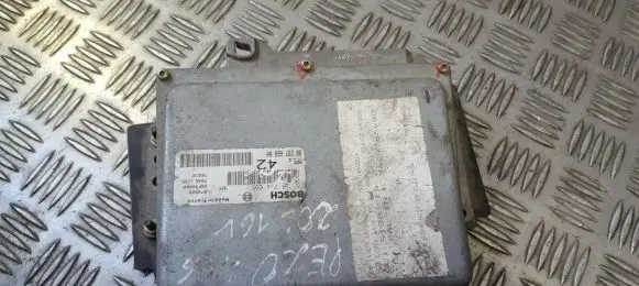 Peugeot 406 Engine control unit/module 9629766680 0261204695