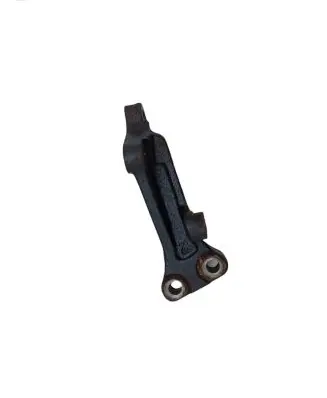 Toyota RAV 4 (XA20) Engine mounting bracket NOCODE